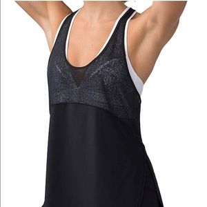Lululemon Twist and Train Tank